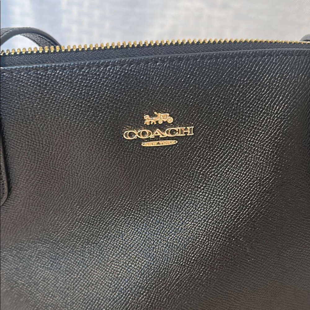 #359 Coach Black Tote with Sleek Leather Design - Picture 2 of 11